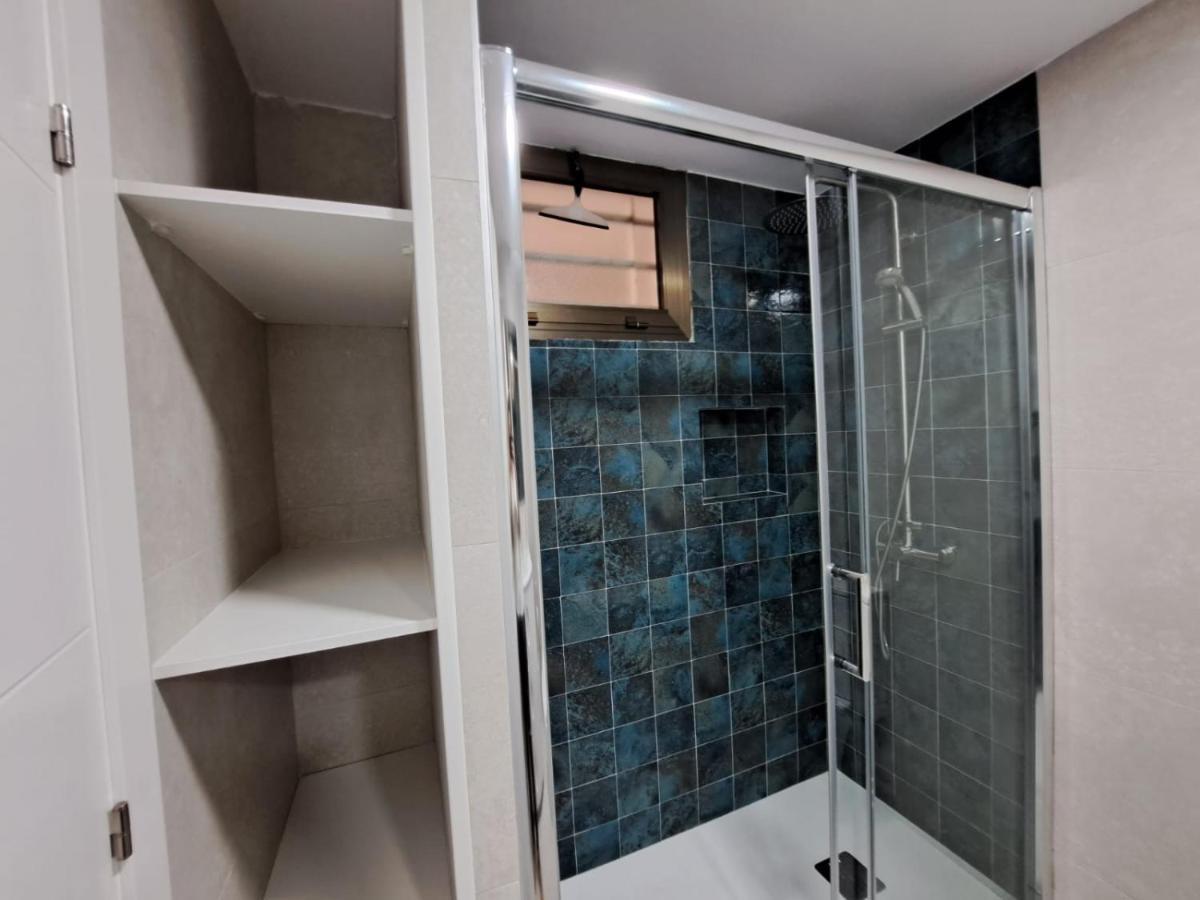 Newly Reformed 2 Bedroom Apartment In The Center Of Los Cristianos Los Cristianos  Esterno foto
