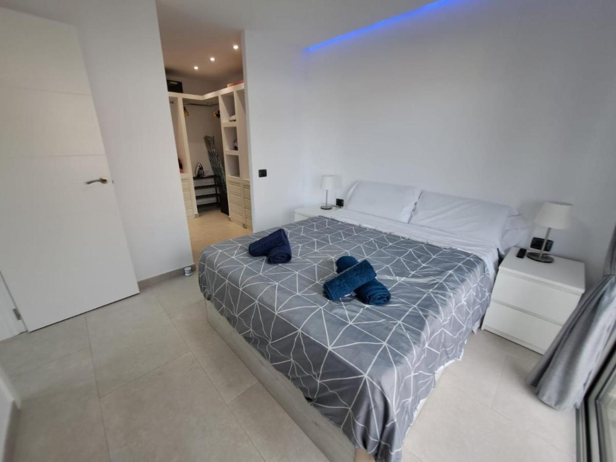 Newly Reformed 2 Bedroom Apartment In The Center Of Los Cristianos Los Cristianos  Esterno foto