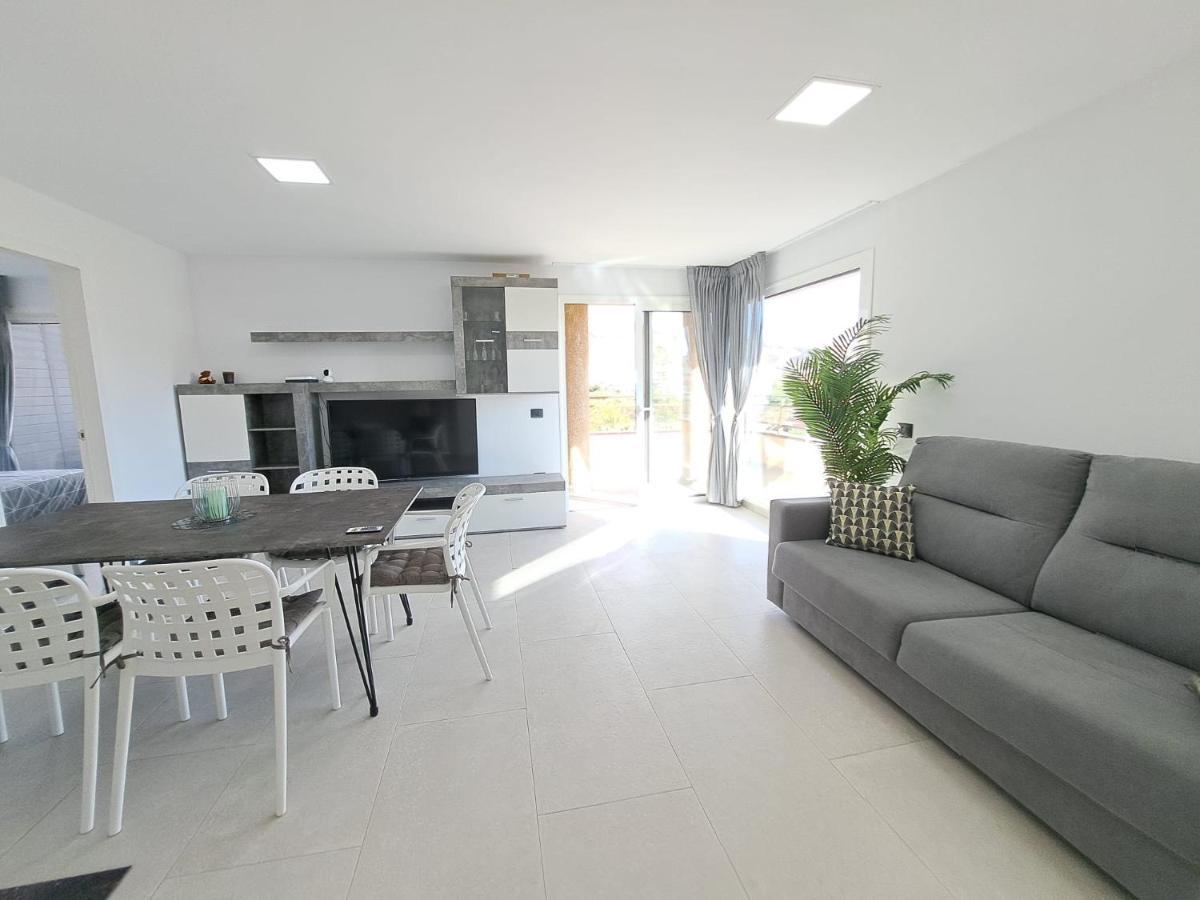 Newly Reformed 2 Bedroom Apartment In The Center Of Los Cristianos Los Cristianos  Esterno foto